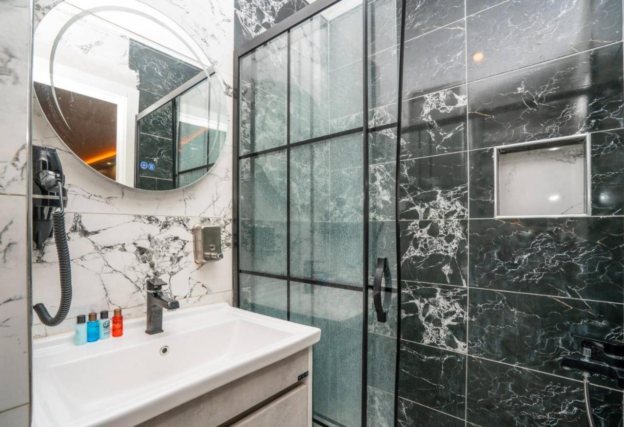 Comfort Inn Suites İstanbul Dış mekan fotoğraf