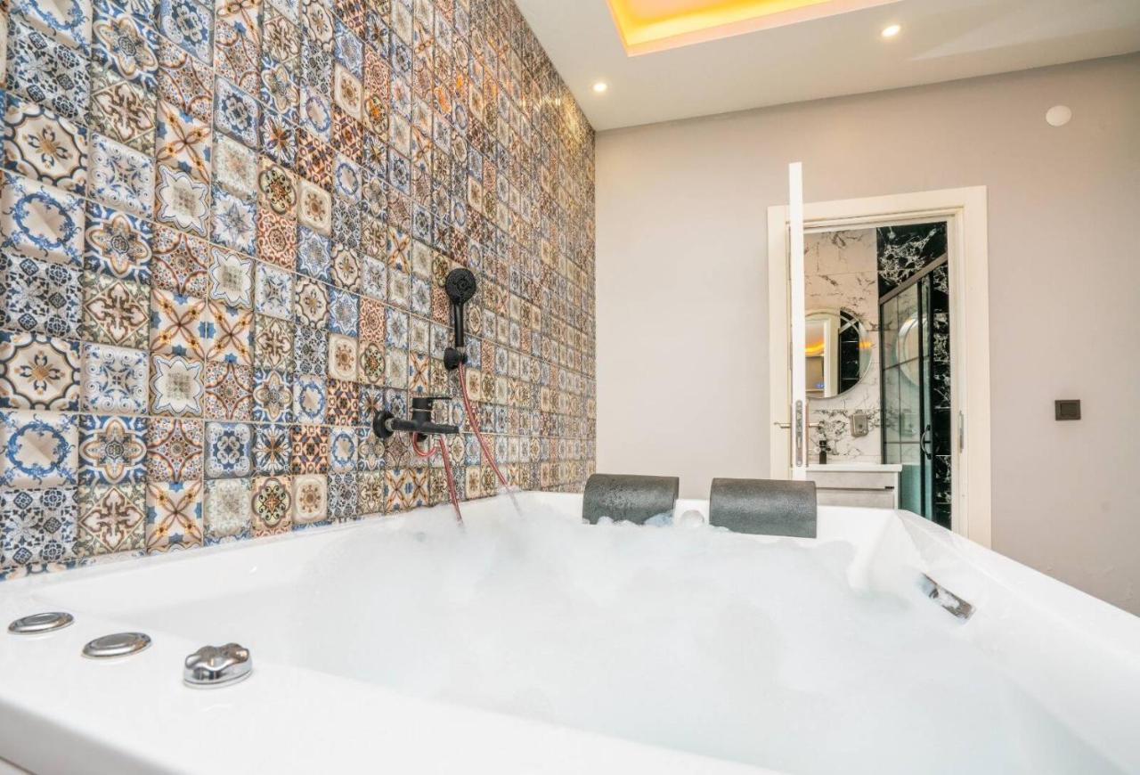Comfort Inn Suites İstanbul Dış mekan fotoğraf
