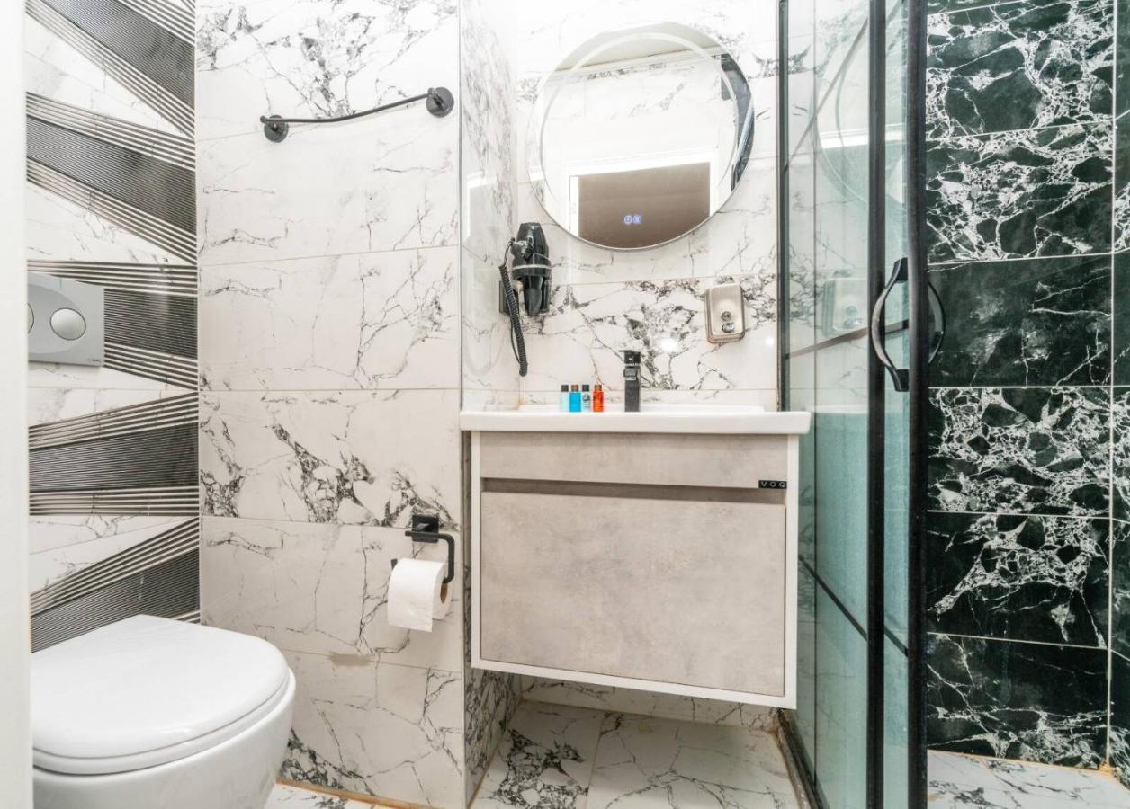 Comfort Inn Suites İstanbul Dış mekan fotoğraf