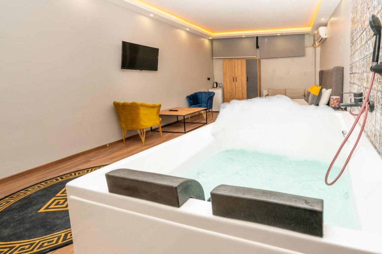 Comfort Inn Suites İstanbul Dış mekan fotoğraf